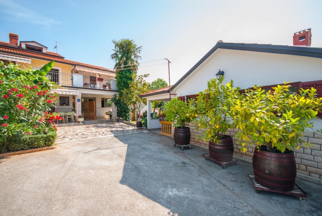 Haus Roko Διαμέρισμα Ρόβινι Εξωτερικό φωτογραφία
