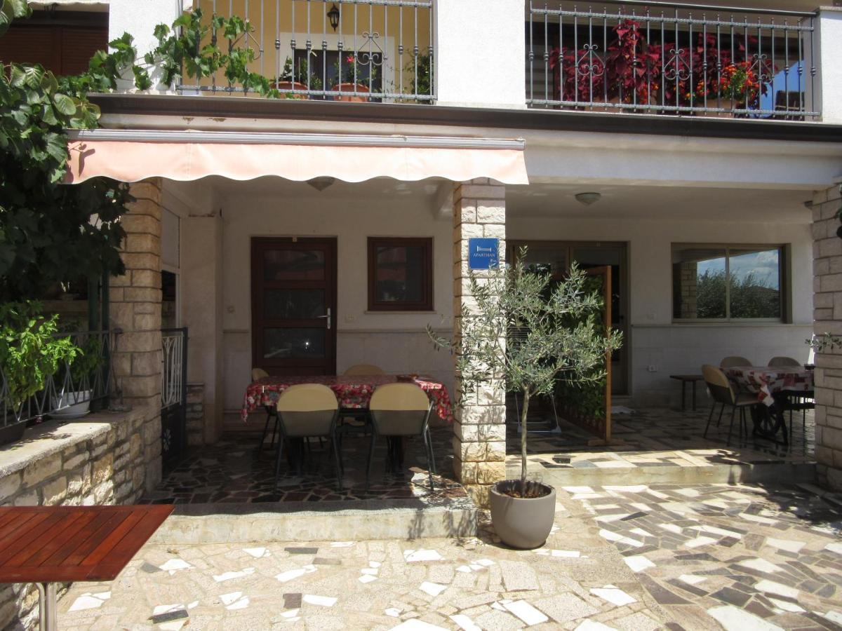 Haus Roko Διαμέρισμα Ρόβινι Εξωτερικό φωτογραφία