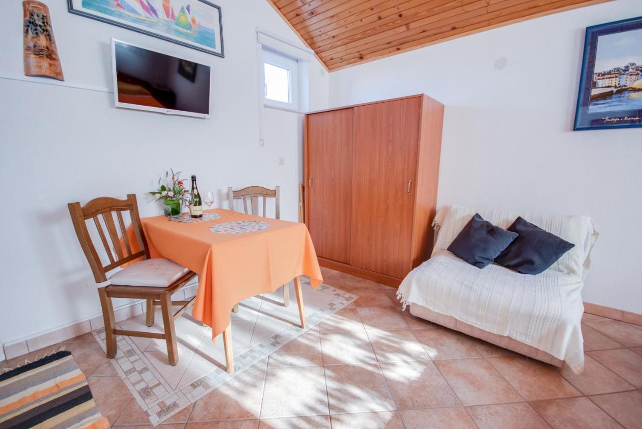 Haus Roko Διαμέρισμα Ρόβινι Εξωτερικό φωτογραφία