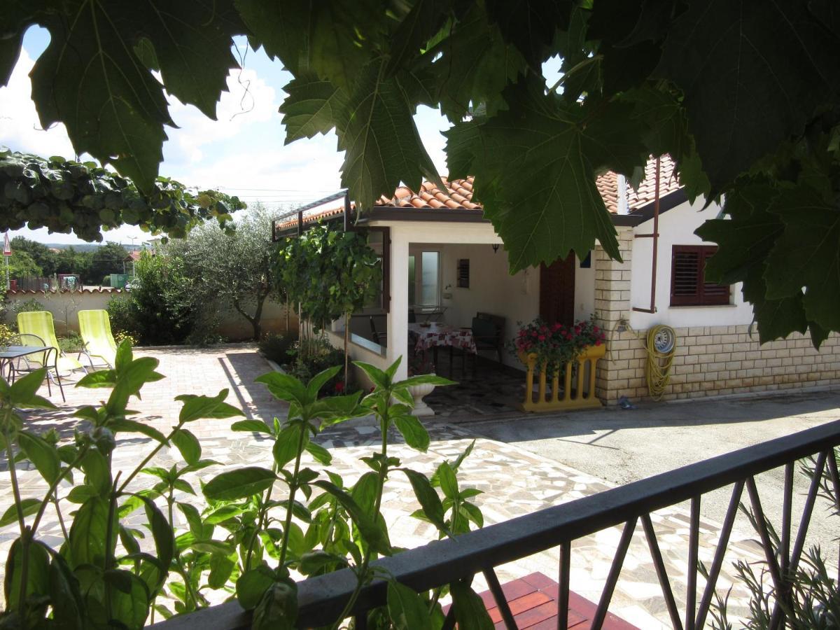 Haus Roko Διαμέρισμα Ρόβινι Εξωτερικό φωτογραφία